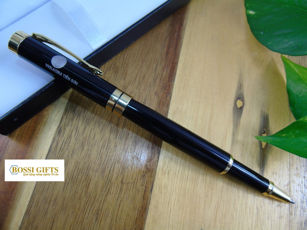 Bút ký cao cấp khắc logo Bossi Bút ký cao cấp khắc logo Bossi